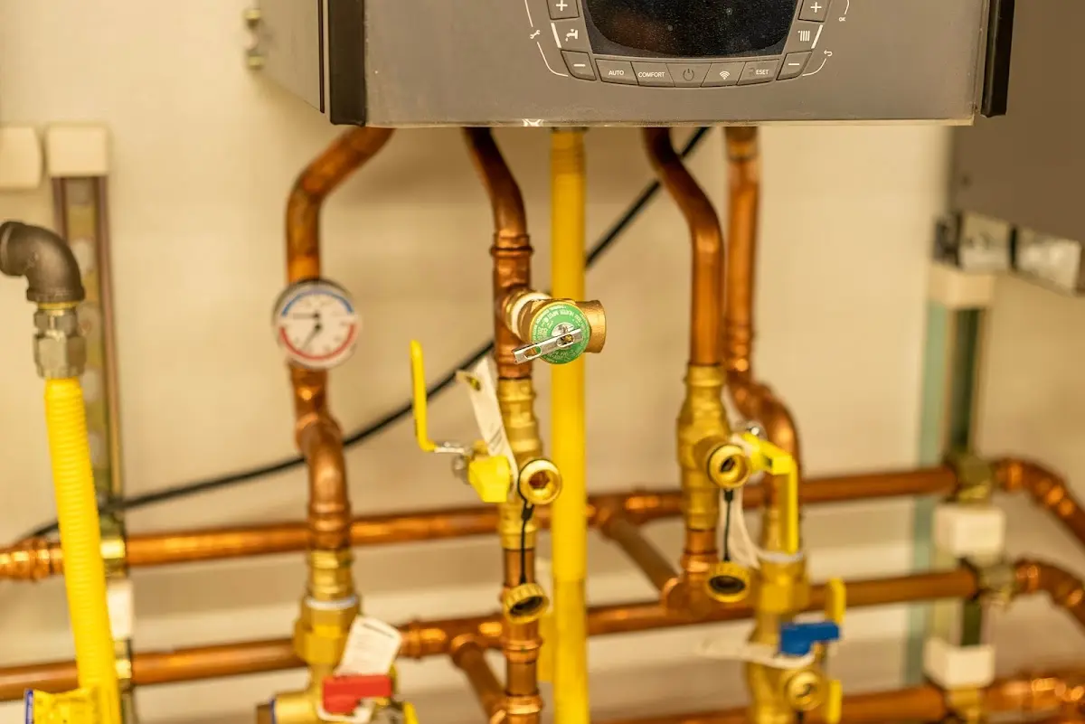 Licensed technician providing Slab Leak Repair for a homeowner in Edinburg